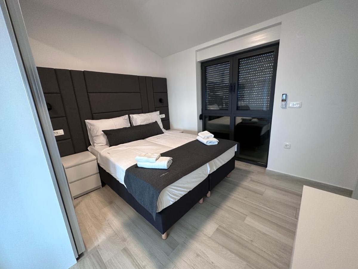 Luxury Apartments Marty Malinska Buitenkant foto