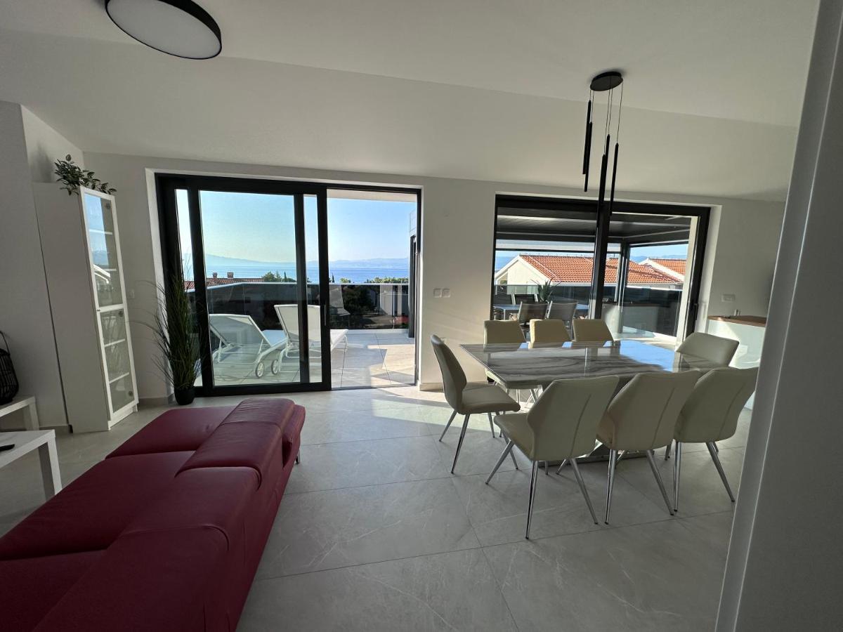 Luxury Apartments Marty Malinska Buitenkant foto