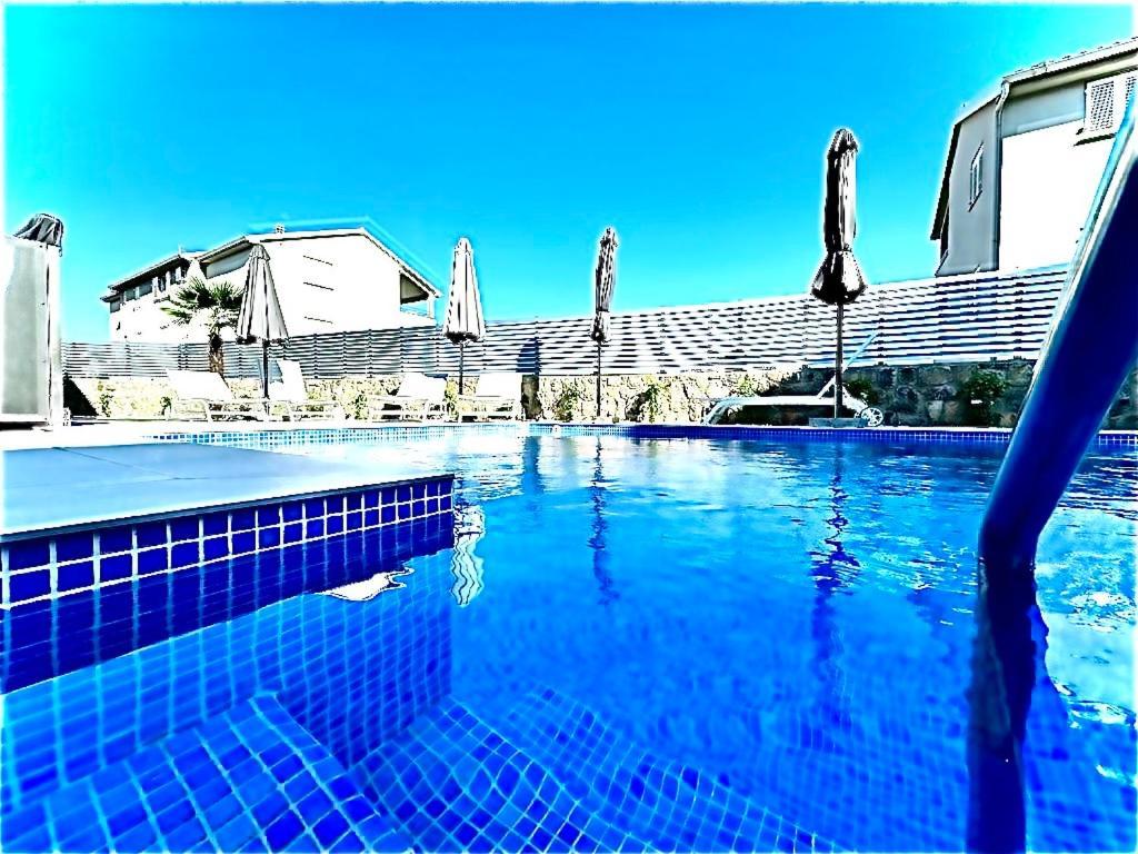 Luxury Apartments Marty Malinska Buitenkant foto
