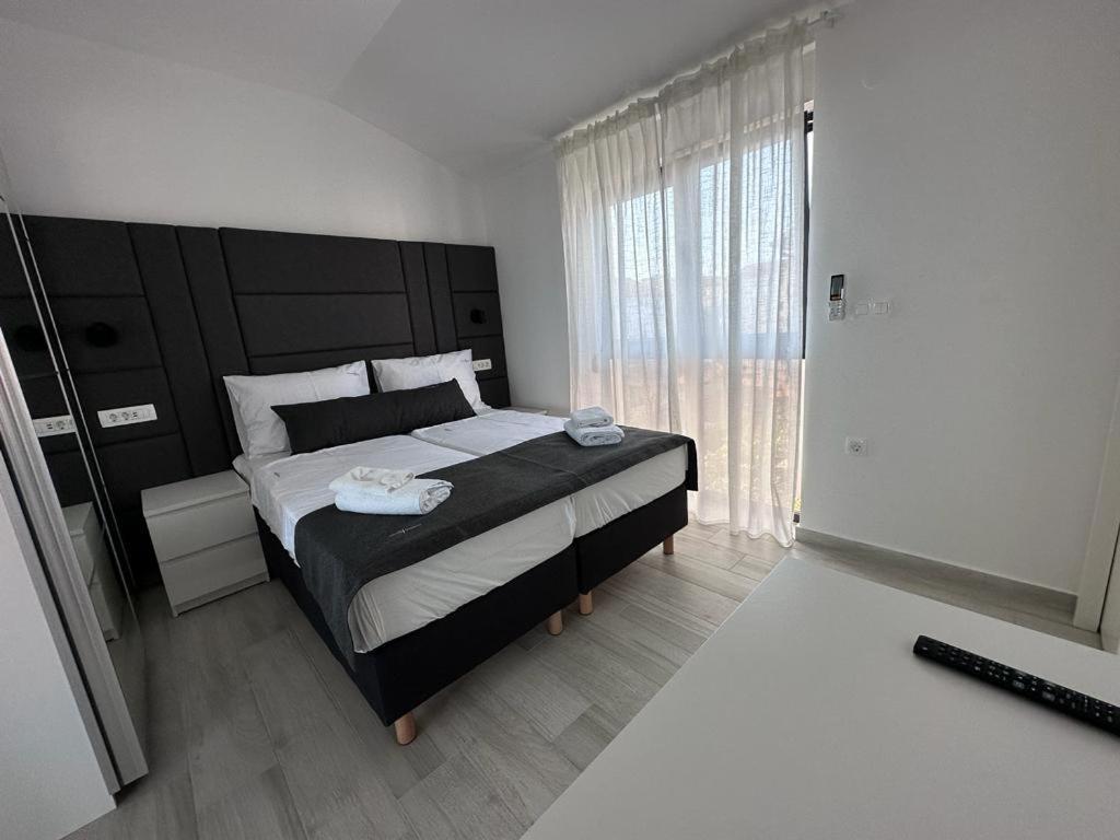 Luxury Apartments Marty Malinska Buitenkant foto
