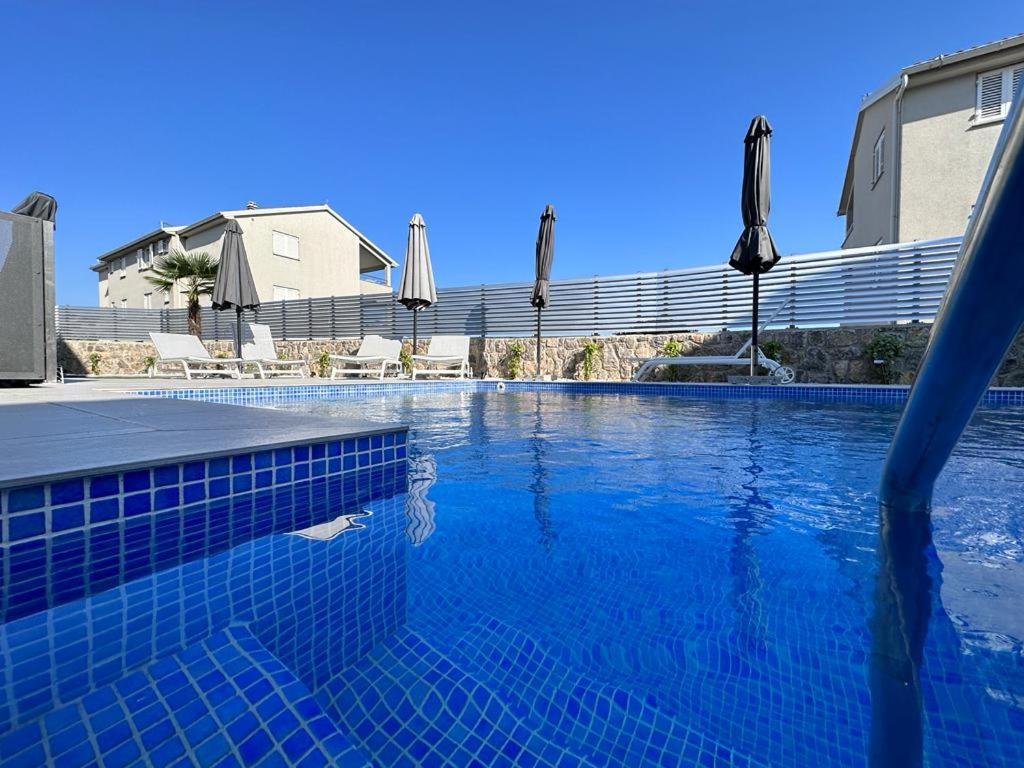 Luxury Apartments Marty Malinska Buitenkant foto